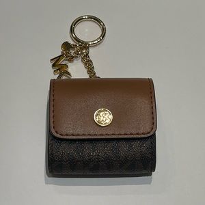 Michael Kors - Airpods© Pro Logo Case/Bag Charm